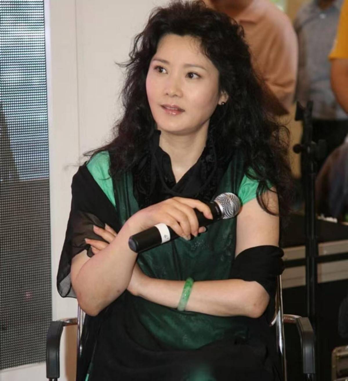 何赛飞怒斥张柏芝后道歉:我这个人脾气急并非针对人